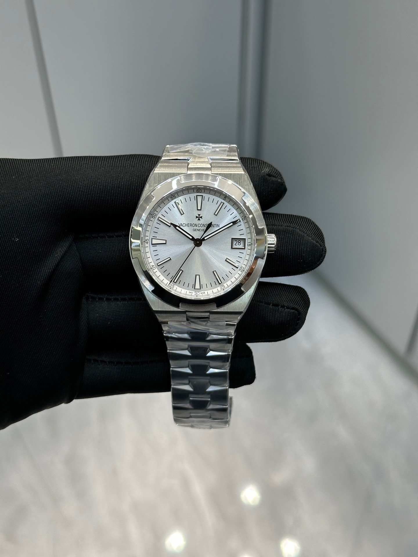 best replica luxury Vacheron Constantin watches Men's high quality imitation Overseas 1070136338