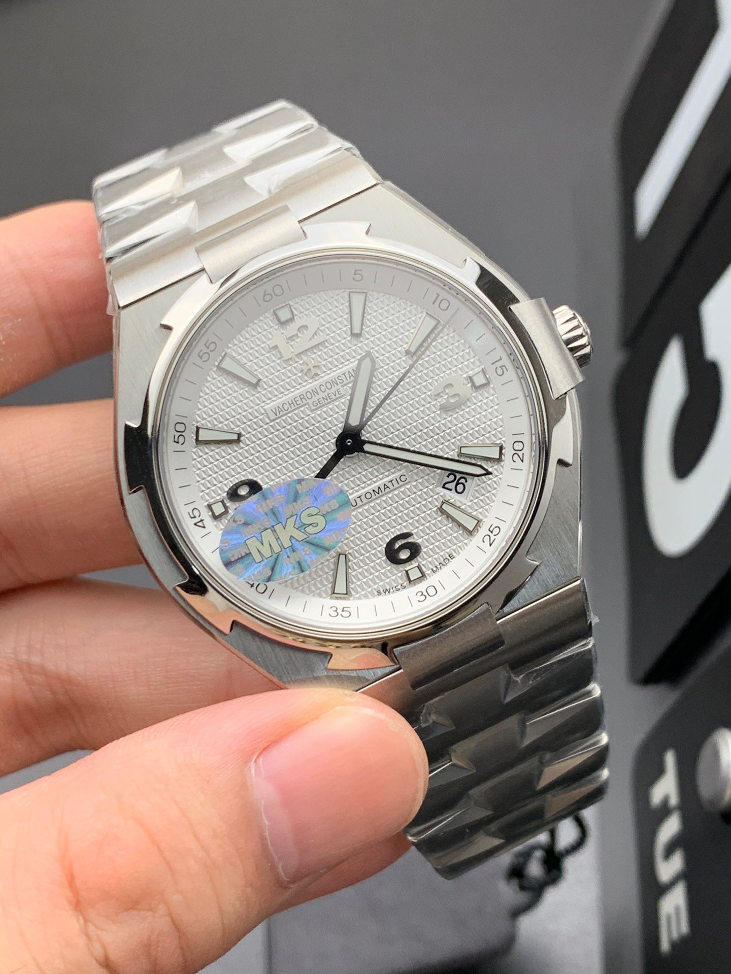 best replica luxury Vacheron Constantin watches Men high quality imitation Overseas 1079248236 - Image 2