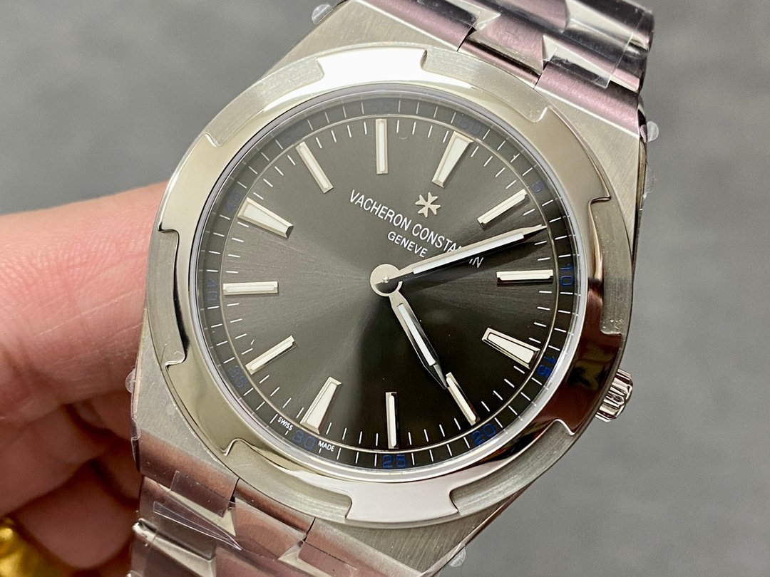 best replica luxury Vacheron Constantin watches Men's high quality imitation Overseas 1079160182 - Image 3