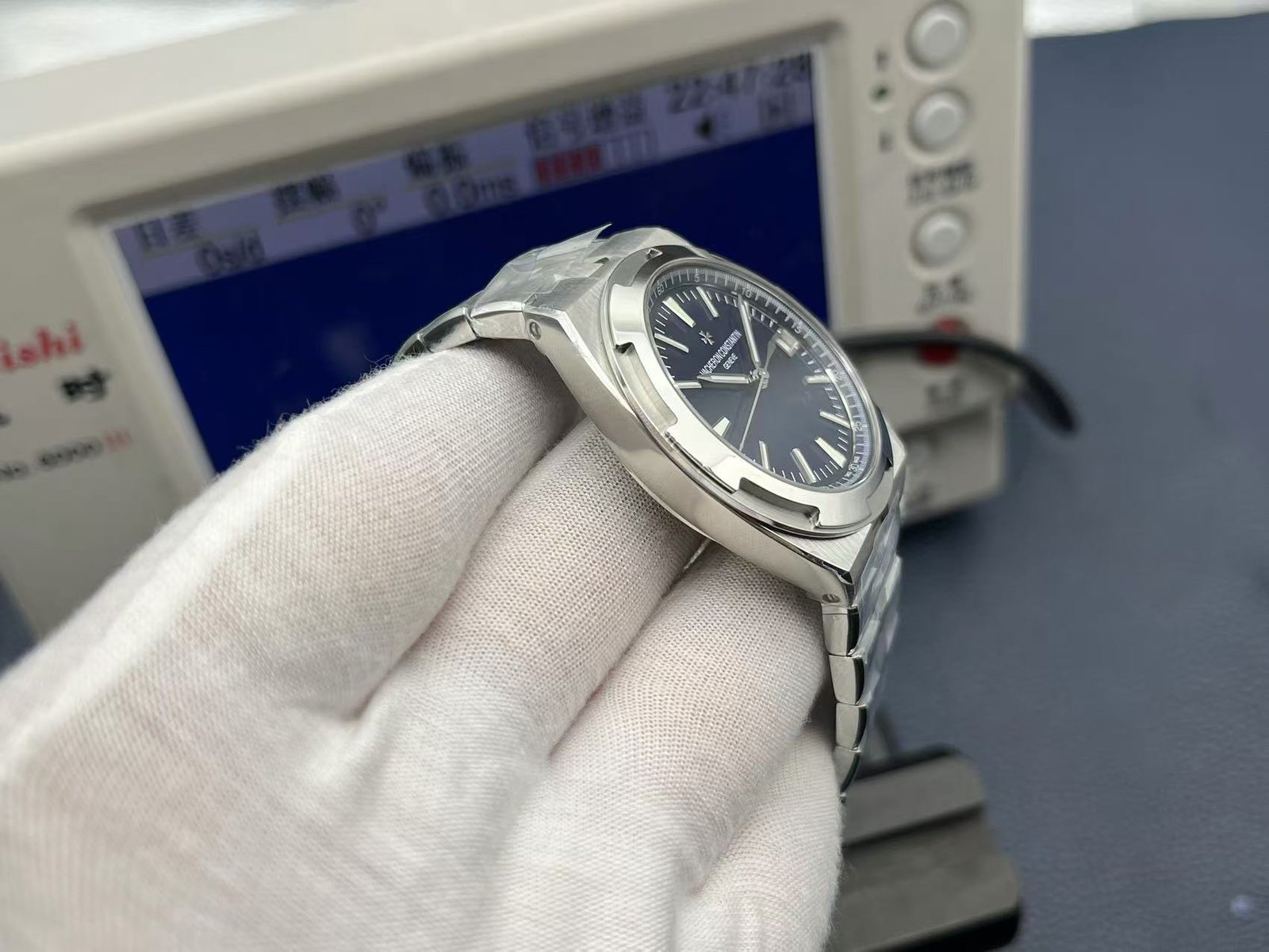 best replica luxury Vacheron Constantin watches Men's high quality imitation Overseas 1070564856 - Image 5