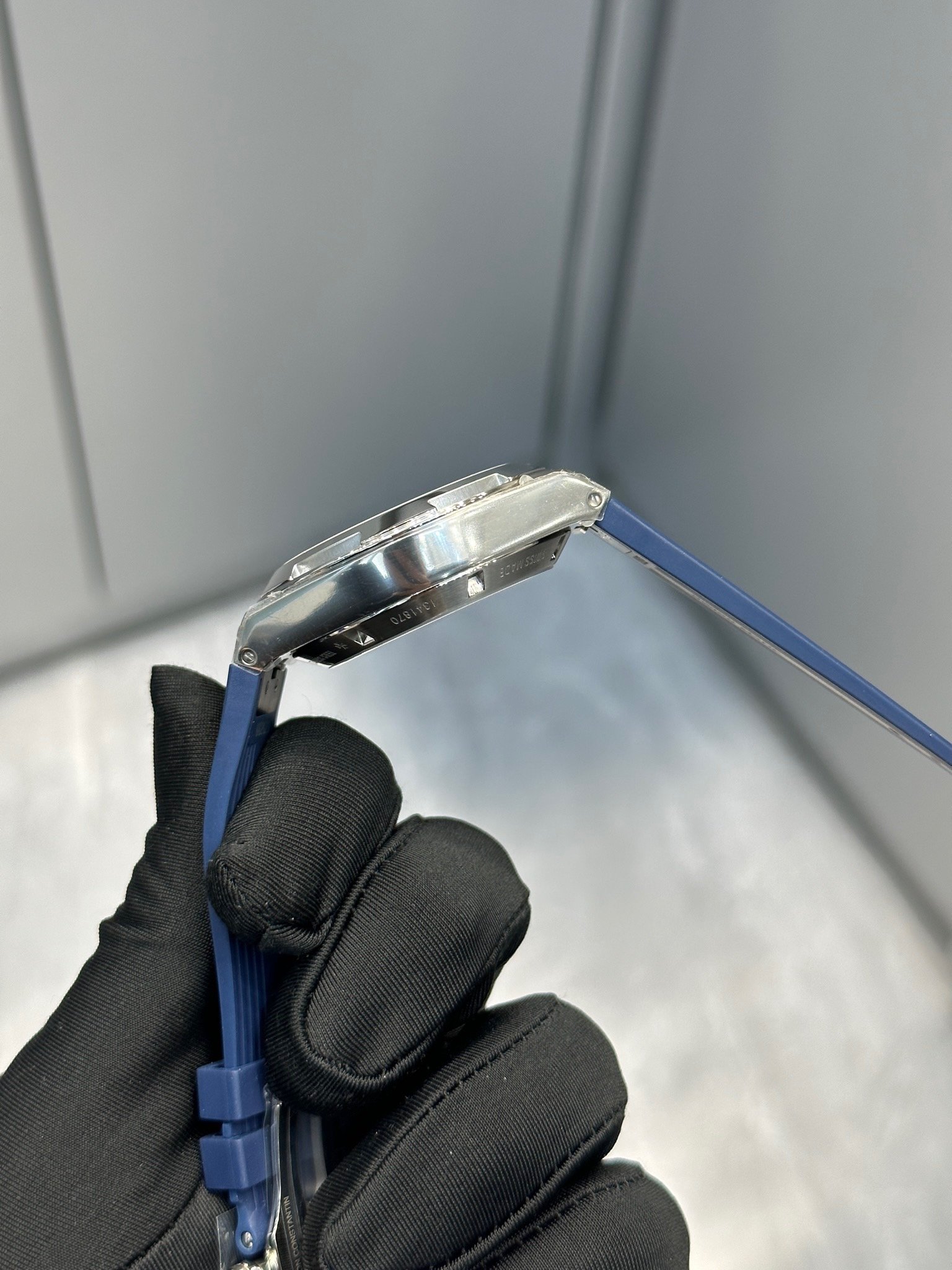 best replica luxury Vacheron Constantin watches Men's high quality imitation Overseas 1070136275 - Image 7