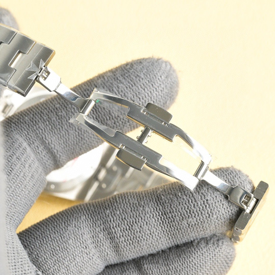 best replica luxury Vacheron Constantin watches Women's high quality imitation Overseas 1061687623 - Image 8